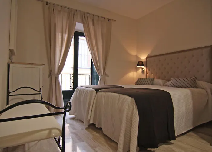 Apartamentos Living Sevilla Centro Maestranza