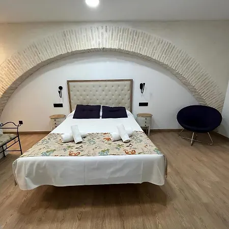 Apartamentos Living Sevilla Centro Maestranza Exterior photo