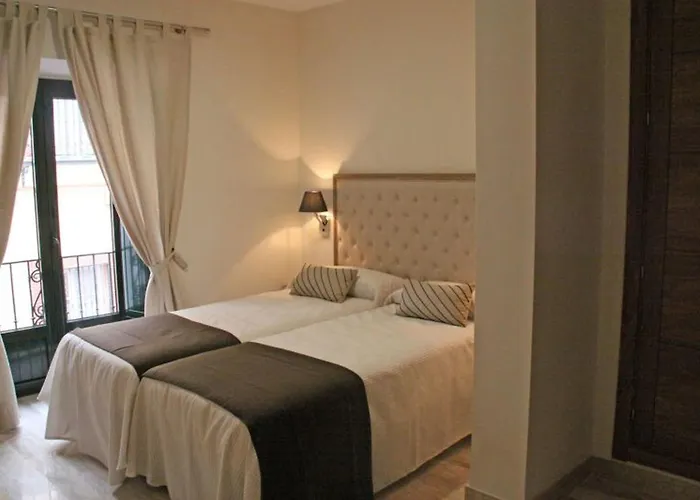 Apartamentos Living Sevilla Centro Maestranza